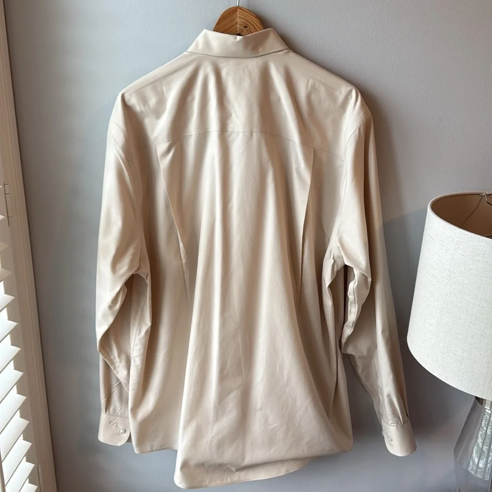 Cutter & Buck Khaki Button Down‎ - Picture 5 of 7